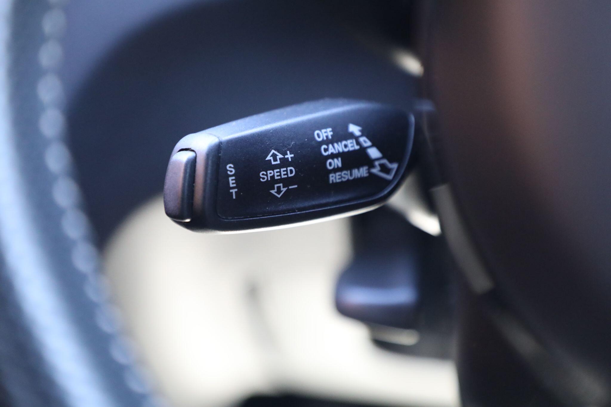 Large vehicle image